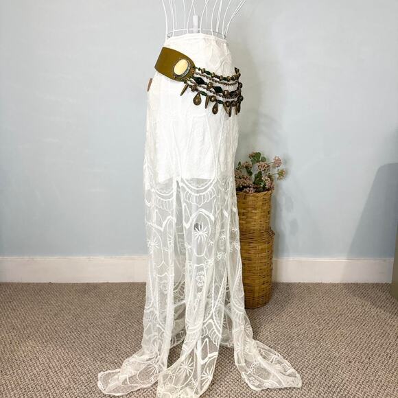 Stunning vintage Y2K white lace fairy peasant maxi skirt - Picture 4 of 6